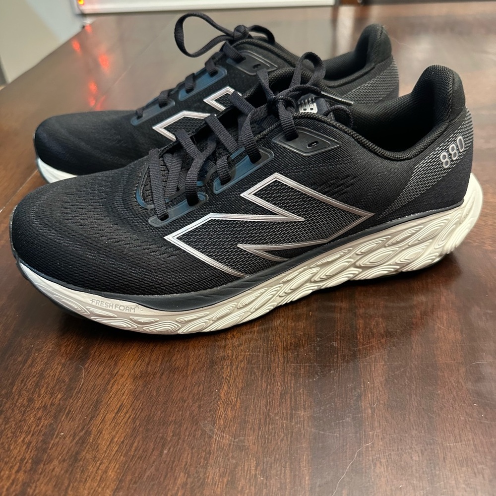 New Balance Women's W880v14 Running shoe - Picture 3 of 6